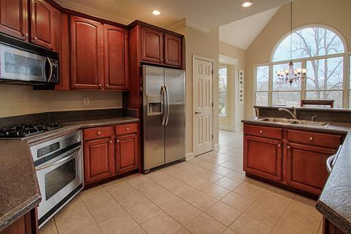 12608 Comblain Road Knoxville, TN 37934 - Photo 10 of 23 Spacious Kitchen