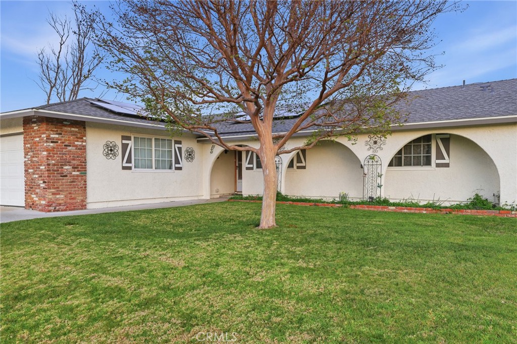 2158 Waldo Street Simi Valley, CA 93065 - Photo 40 of 46 a view of a backyard with plants and large tree