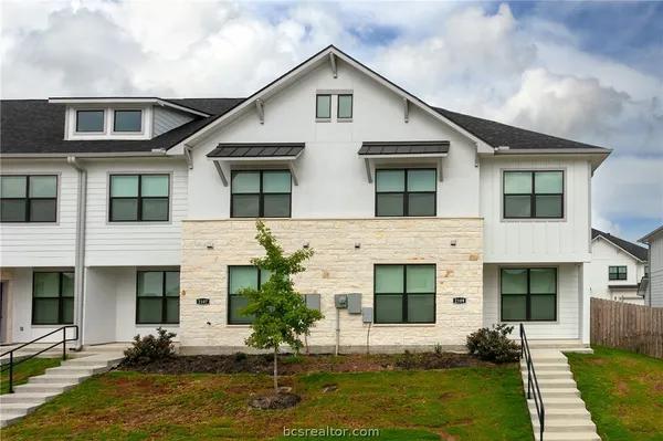 $2,450 | 2109 Jax Drive, College Station, TX 77845