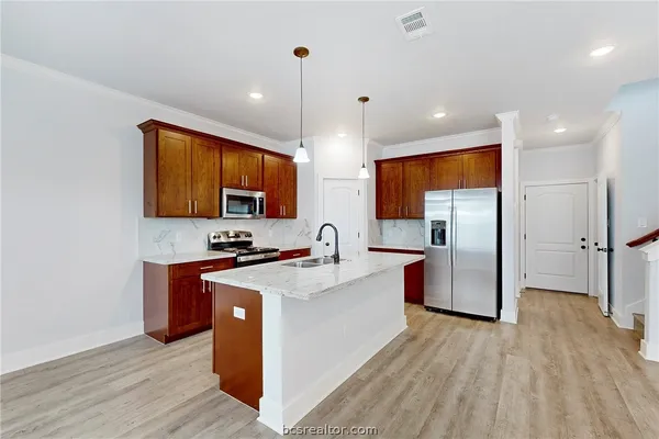 $2,450 | 2109 Jax Drive, College Station, TX 77845