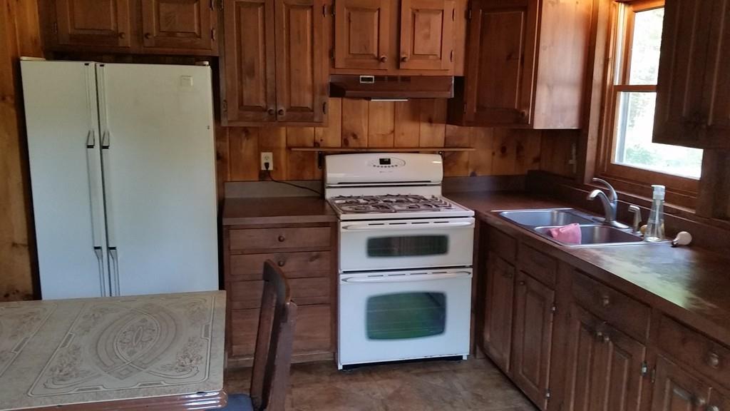 176 Turkey Hill Road Northampton, MA 01062 - Photo 8 of 18