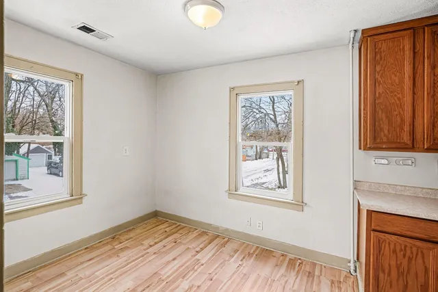 $179,900 | 903 Southworth Terrace, Kalamazoo, MI 49048