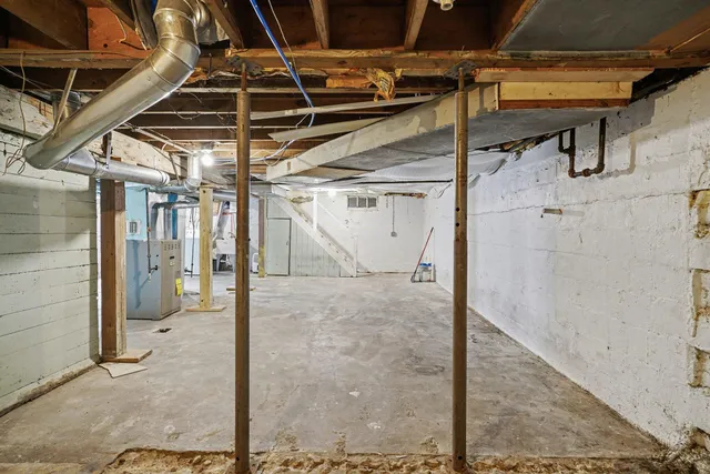 $179,900 | 903 Southworth Terrace, Kalamazoo, MI 49048