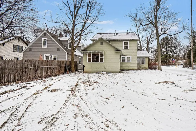 $179,900 | 903 Southworth Terrace, Kalamazoo, MI 49048