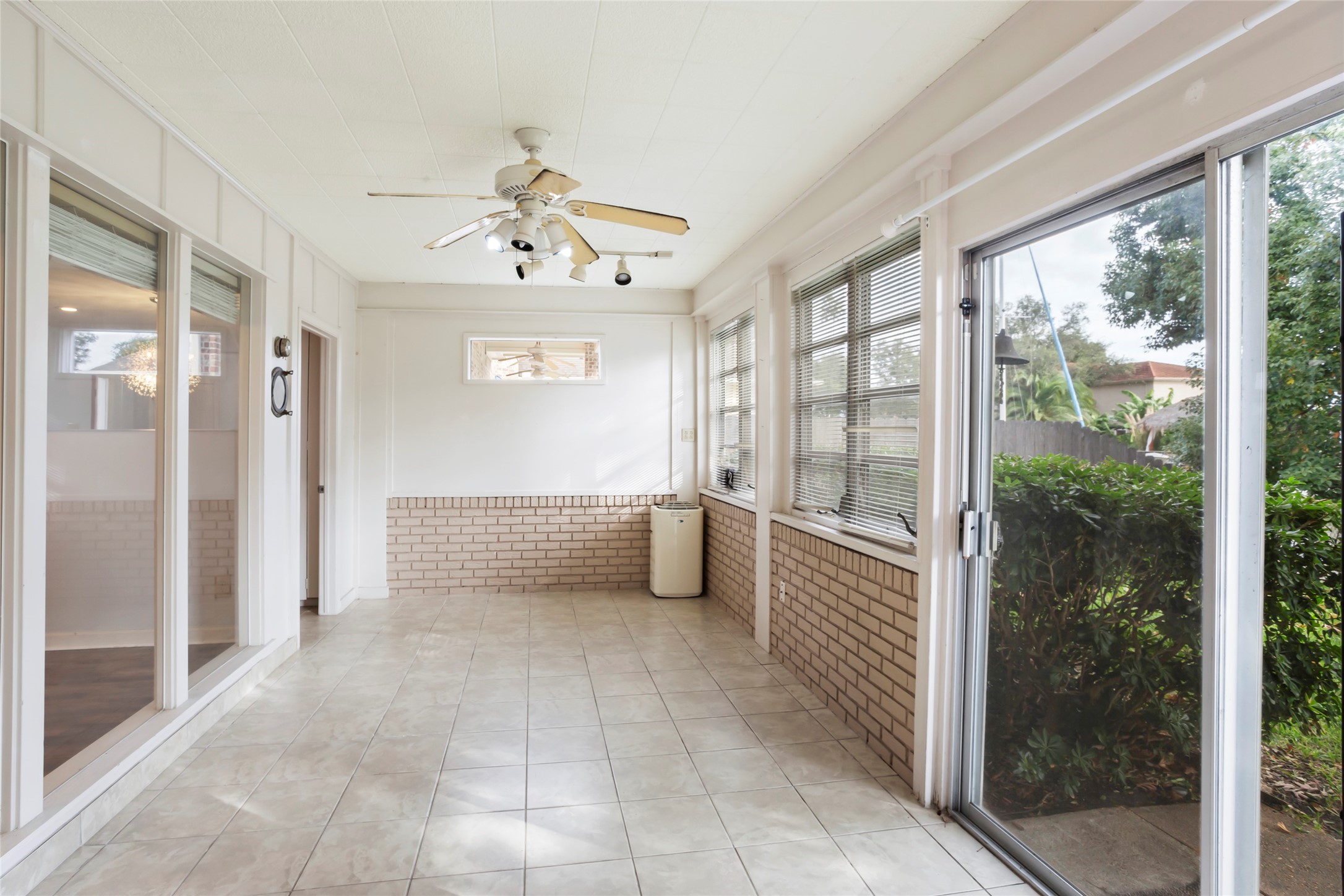 16 Harbor Lane Kemah, TX 77565 - Photo 23 of 31 a spacious bathroom with a shower