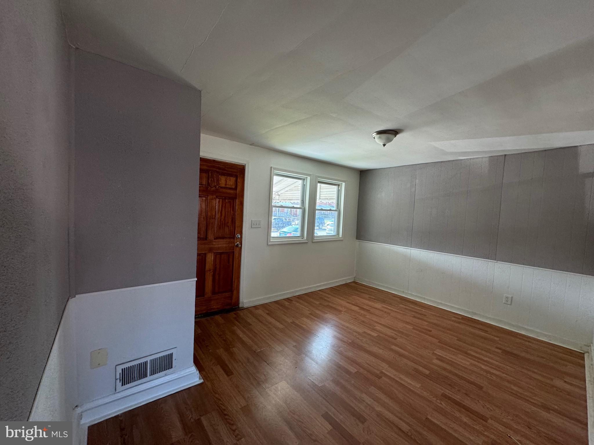 1908 Inverton Road Dundalk, MD 21222 - Photo 11 of 16