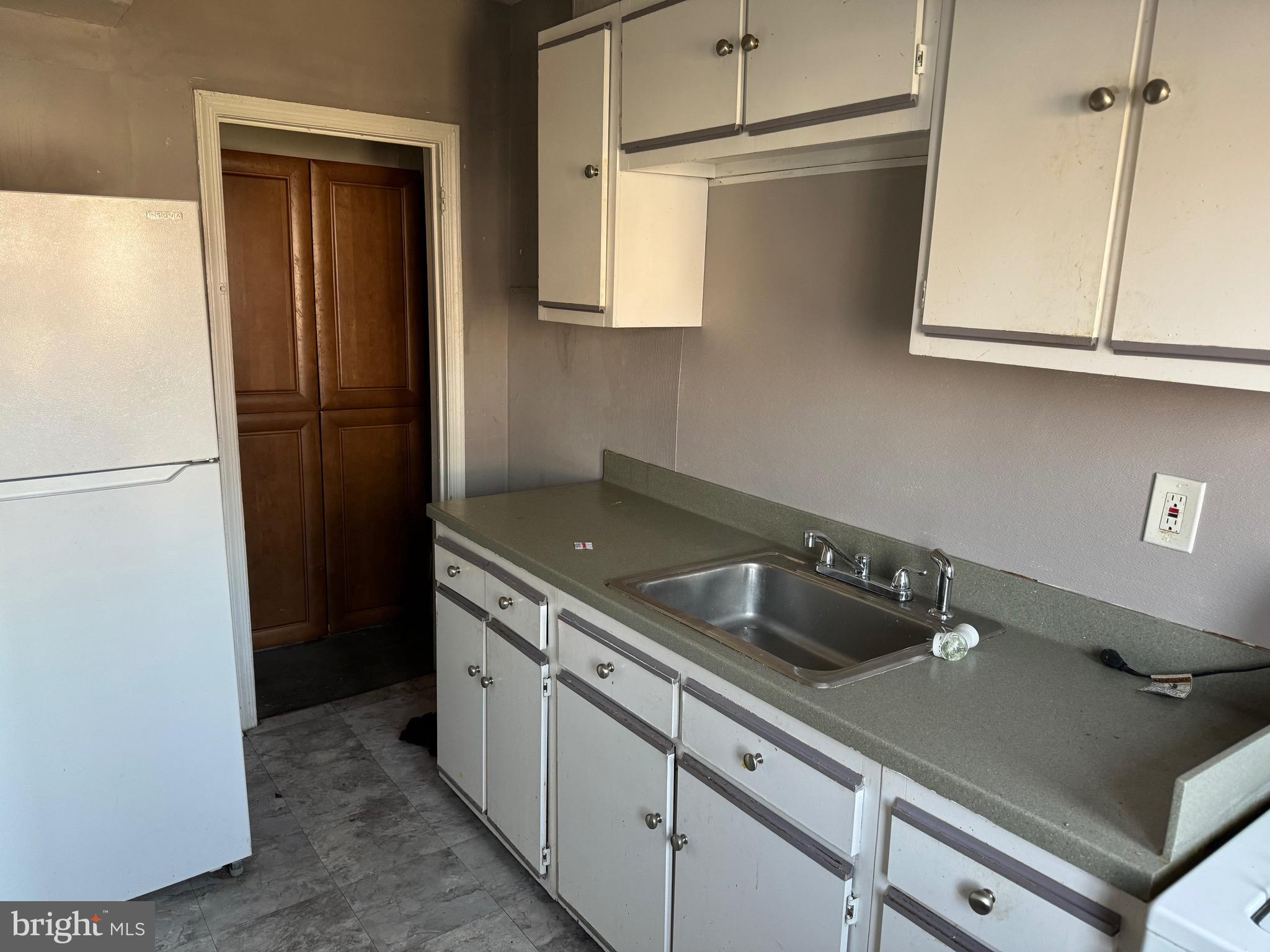 1908 Inverton Road Dundalk, MD 21222 - Photo 8 of 16