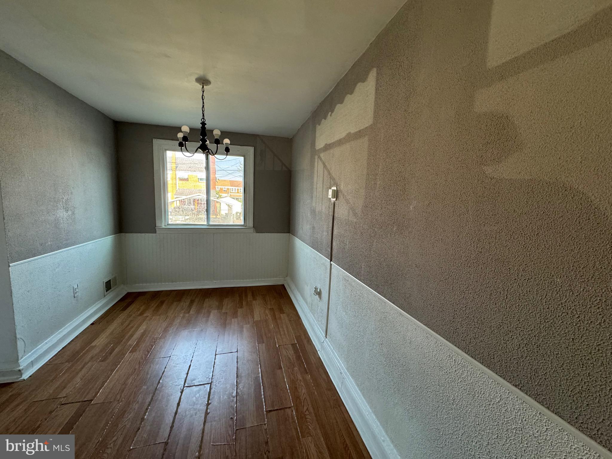 1908 Inverton Road Dundalk, MD 21222 - Photo 10 of 16