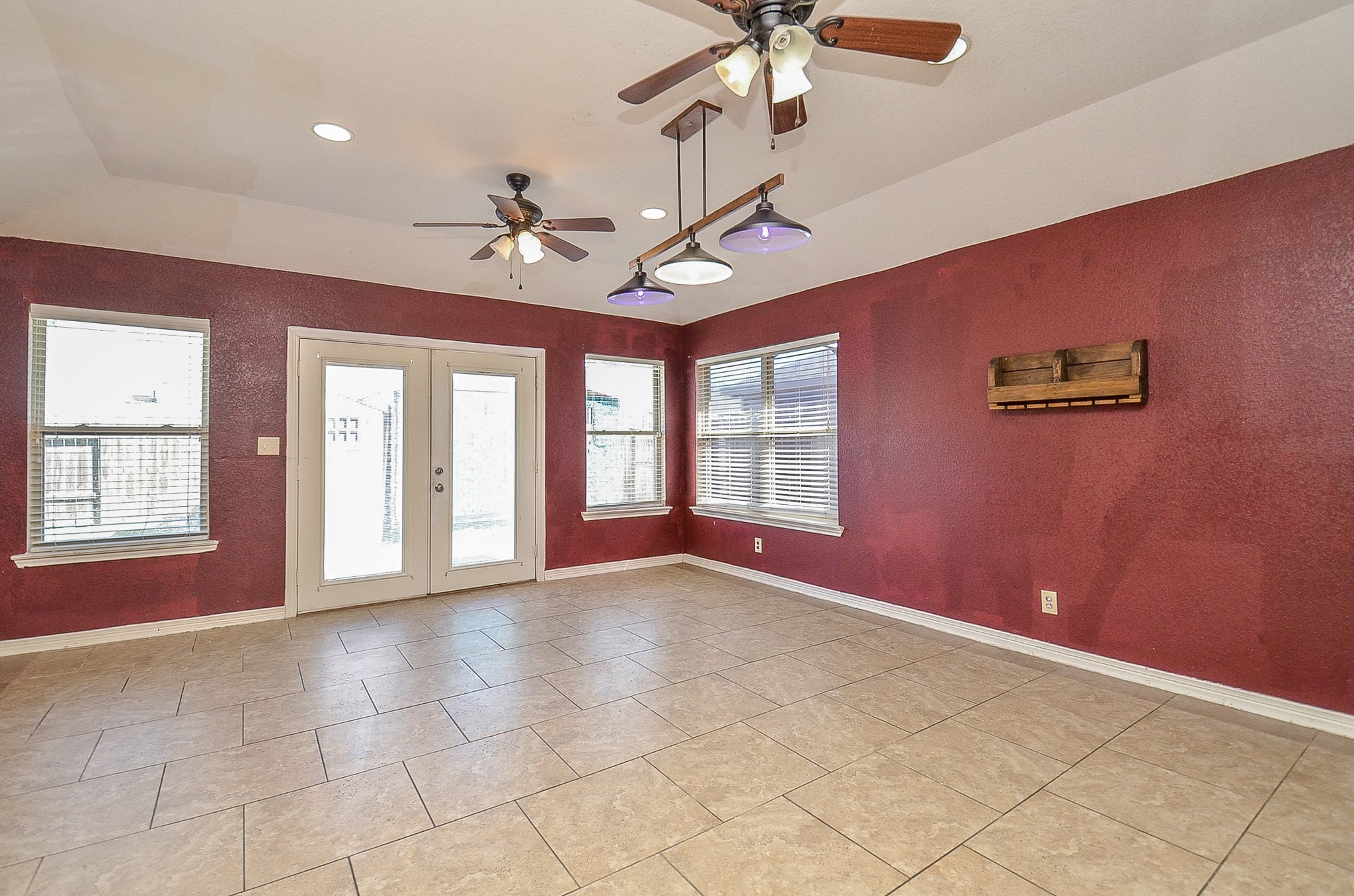 5411 Rio Drive Baytown, TX 77521 - Photo 12 of 30 This versatile space is ideal for dining, gatherings, or a flexible living arrangement.