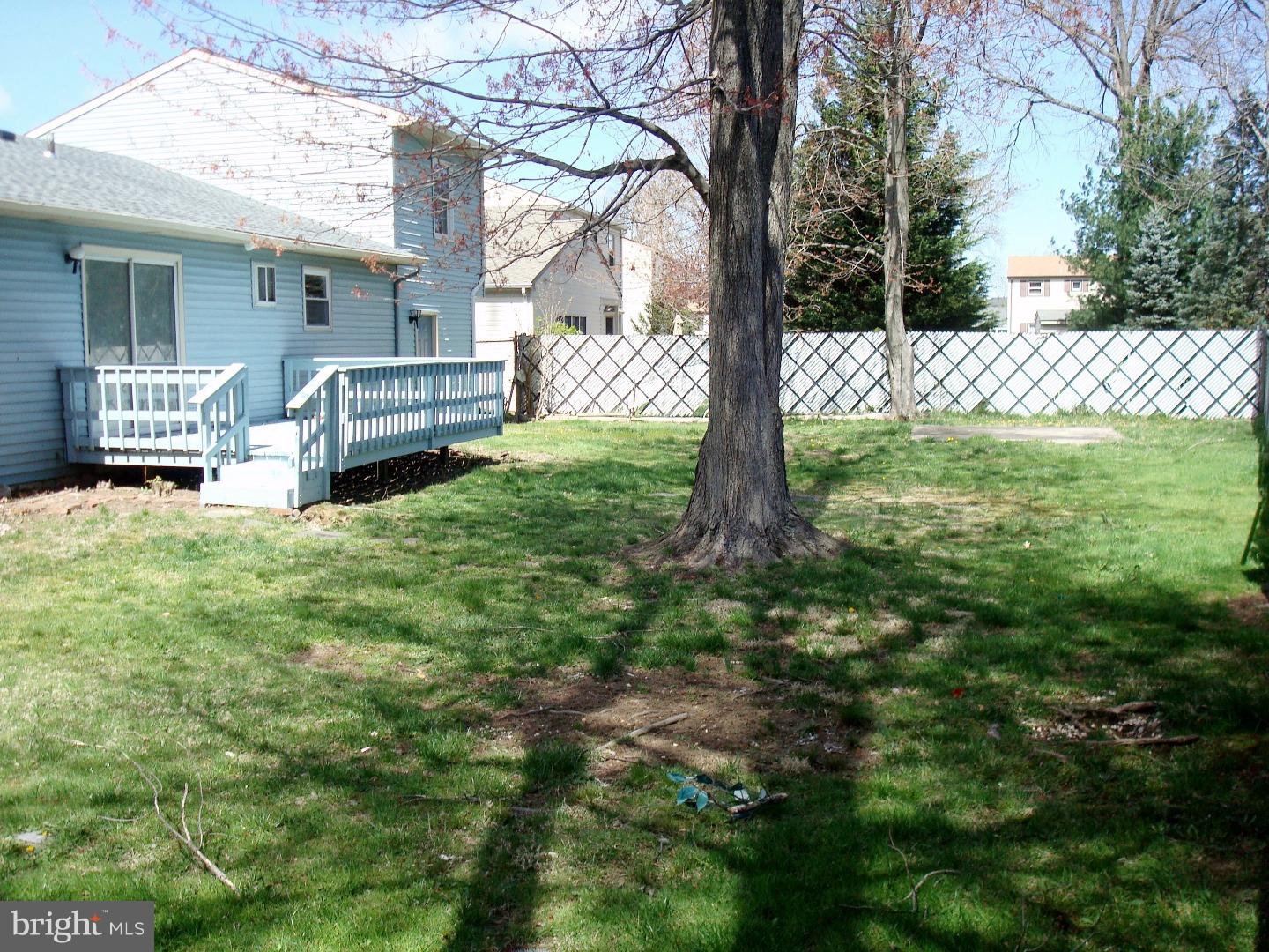 504 Fairhurst Road Fairless Hills, PA 19030 - Photo 20 of 21 Back Yard
