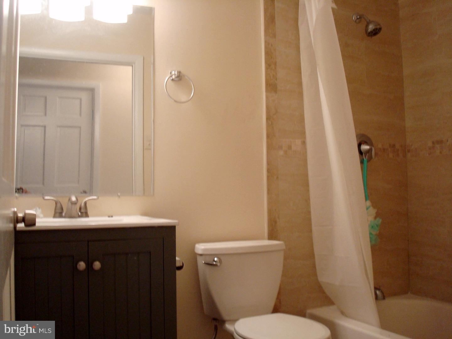 504 Fairhurst Road Fairless Hills, PA 19030 - Photo 8 of 21 Bathroom