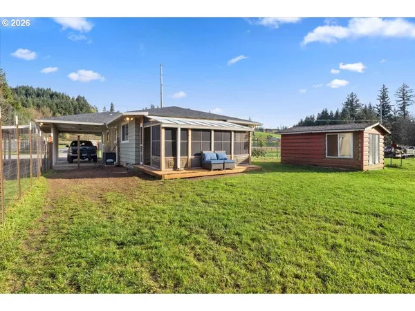 $515,000 | 18191 Highway 211, Molalla, OR 97038
