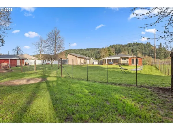 $515,000 | 18191 Highway 211, Molalla, OR 97038