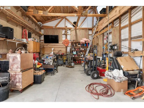 $515,000 | 18191 Highway 211, Molalla, OR 97038