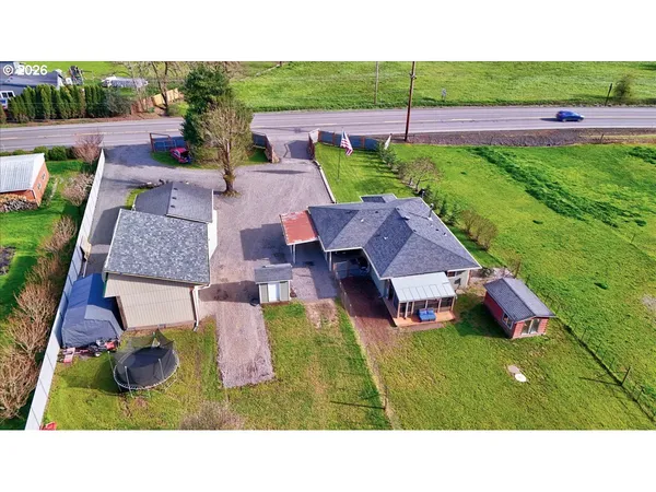 $515,000 | 18191 Highway 211, Molalla, OR 97038