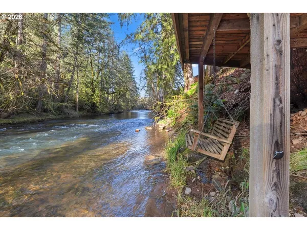 $515,000 | 18191 Highway 211, Molalla, OR 97038
