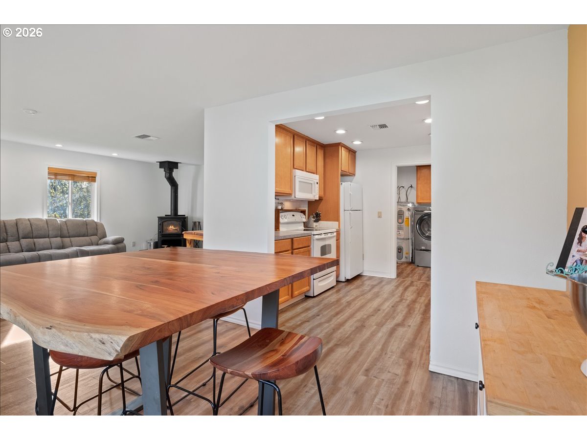 18191 Highway 211 Molalla, OR 97038 - Photo 9 of 42