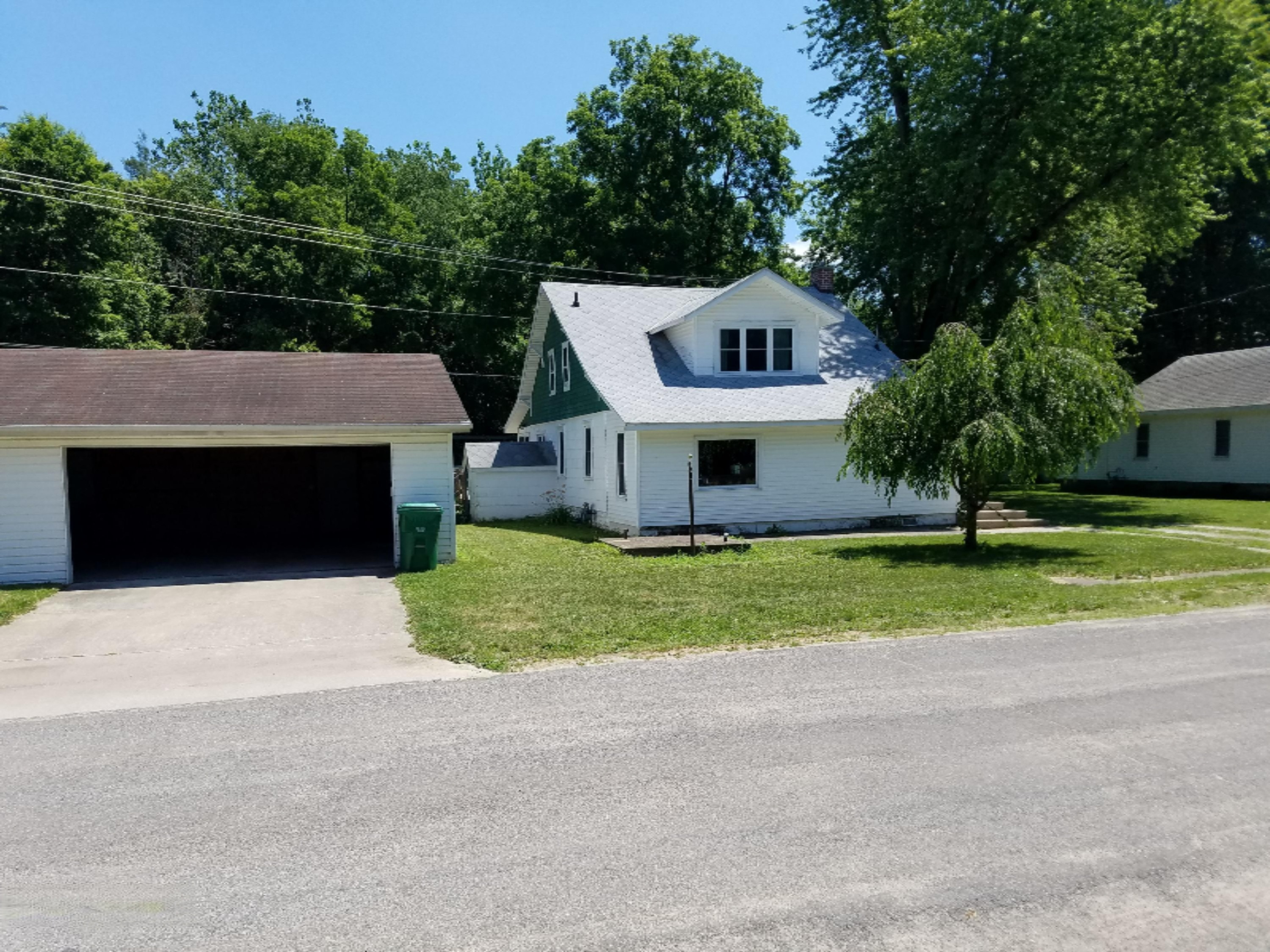 1939 River Bluff Road Niles, MI 49120 - Photo 3 of 55 20200701_132230