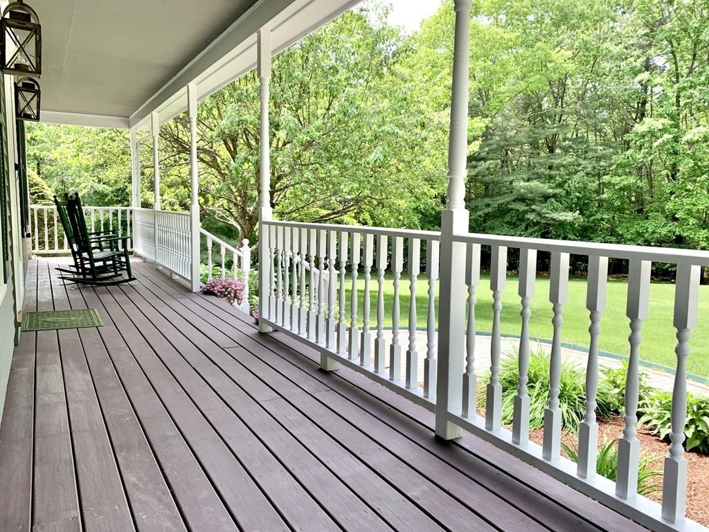 89 Crawford Road Rutland, MA 01543 - Photo 3 of 41