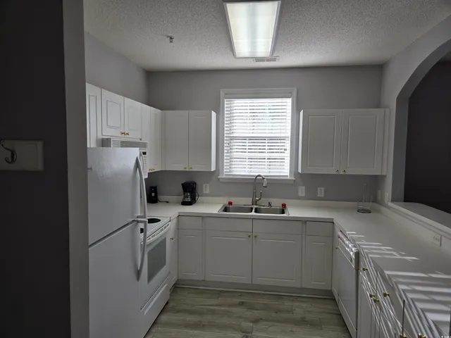 $329,221 | 5825 Catalina Drive, Unit 221, North Myrtle Beach, SC 29582