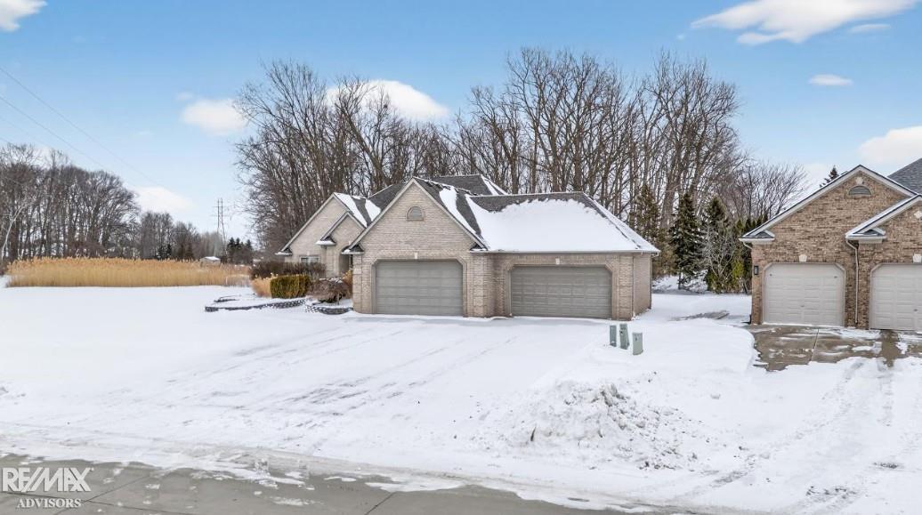 48498 Beacon Square Drive Macomb, MI 48044 - Photo 6 of 68