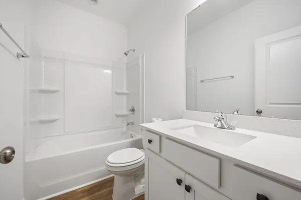 $2,500 | 762 Blueway Avenue, Summerville, SC 29486