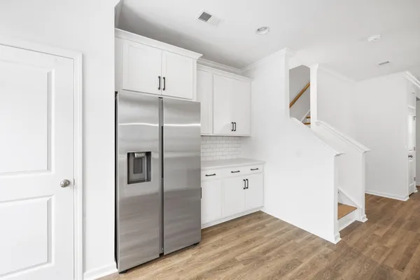 $2,500 | 762 Blueway Avenue, Summerville, SC 29486