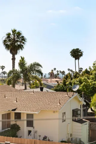 a view of a back yard of the house