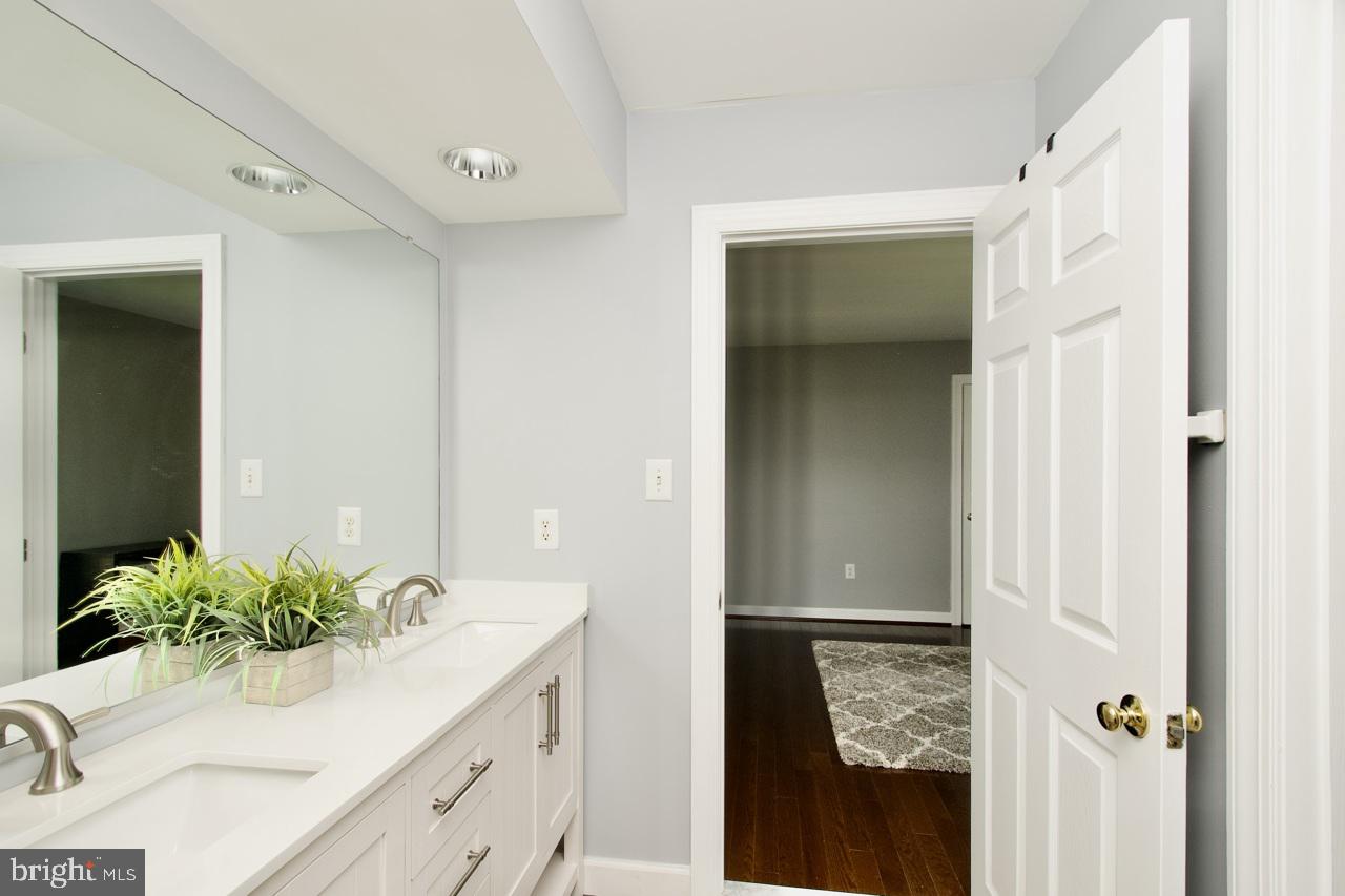 5495 Ashleigh Road Fairfax, VA 22030 - Photo 32 of 65 Gallery Image 32