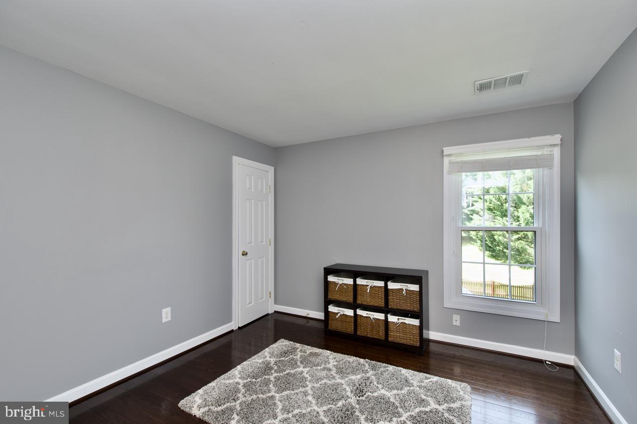 5495 Ashleigh Road Fairfax, VA 22030 - Photo 34 of 65 Gallery Image 34