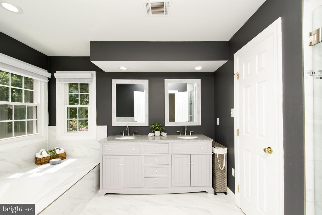 5495 Ashleigh Road Fairfax, VA 22030 - Photo 42 of 65 Gallery Image 42