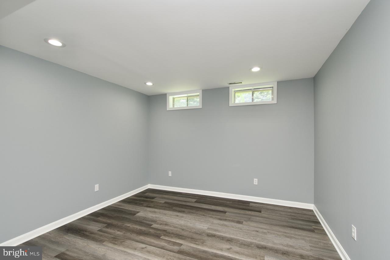 5495 Ashleigh Road Fairfax, VA 22030 - Photo 49 of 65 Gallery Image 49