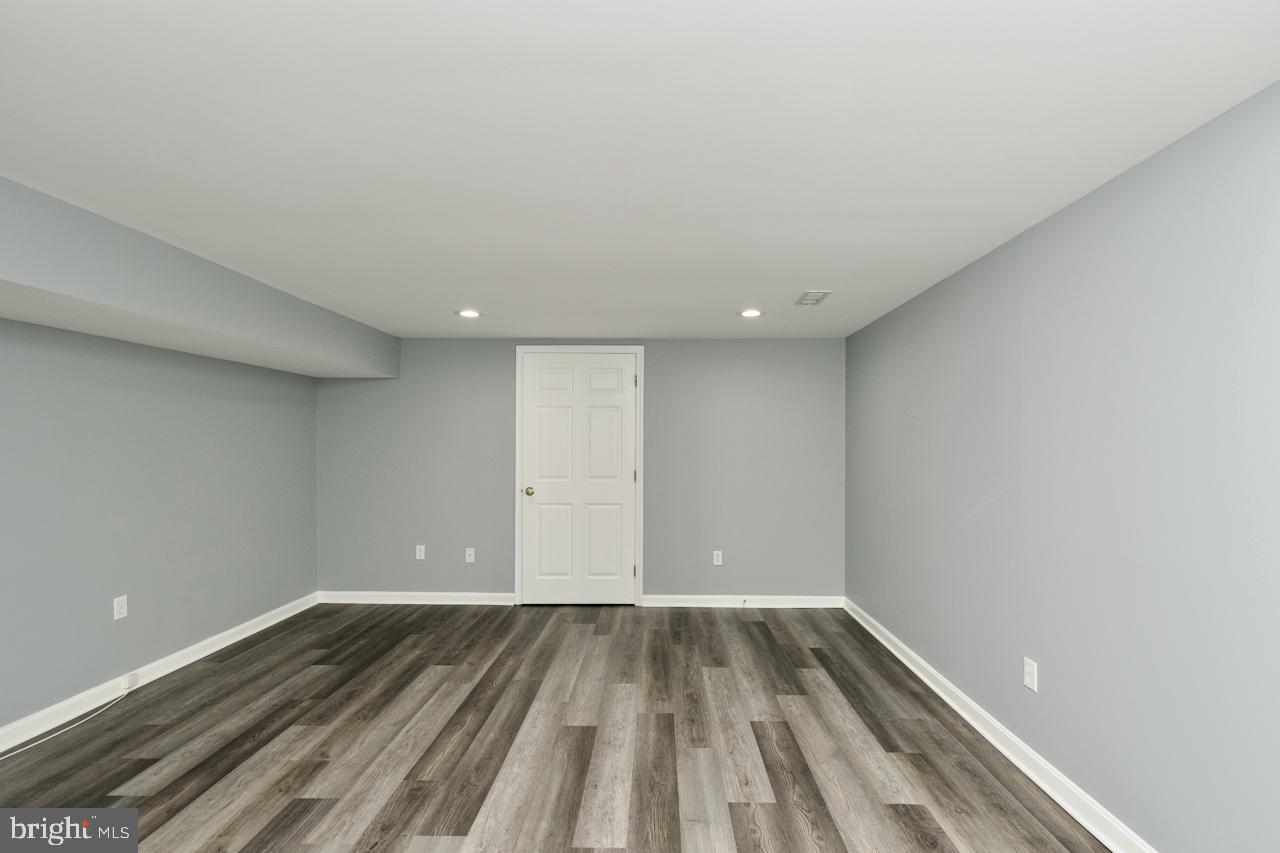 5495 Ashleigh Road Fairfax, VA 22030 - Photo 51 of 65 Gallery Image 51