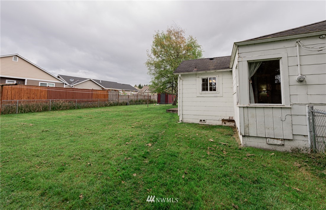 1941 Martin Road Mount Vernon, WA 98273 - Photo 23 of 25 Gallery Image 23