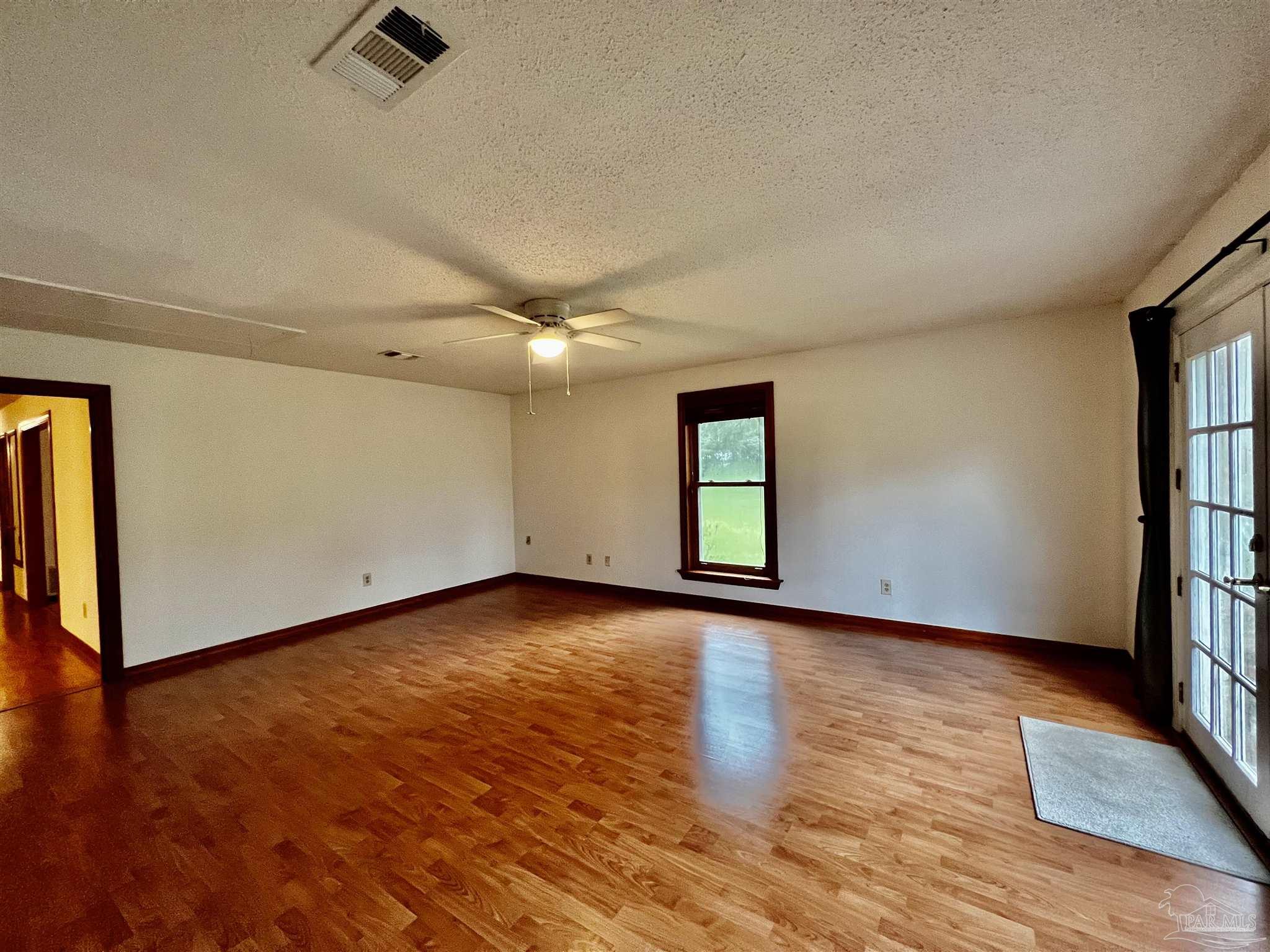 4640 Bessinger Lane Milton, FL 32571 - Photo 12 of 36