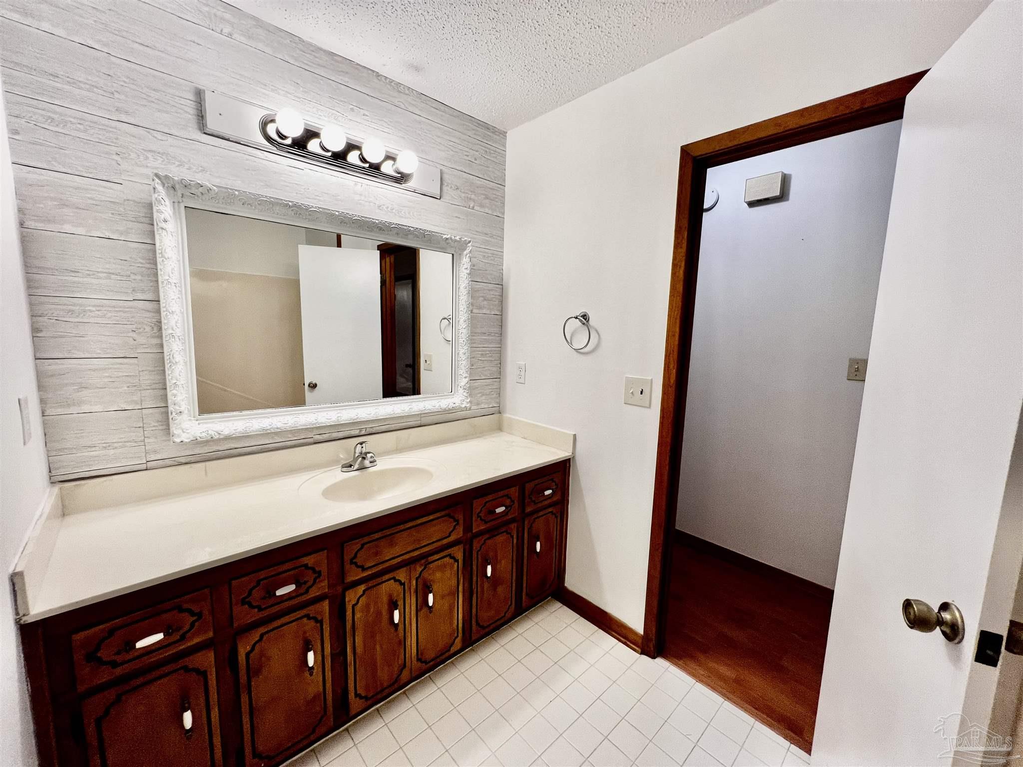 4640 Bessinger Lane Milton, FL 32571 - Photo 21 of 36