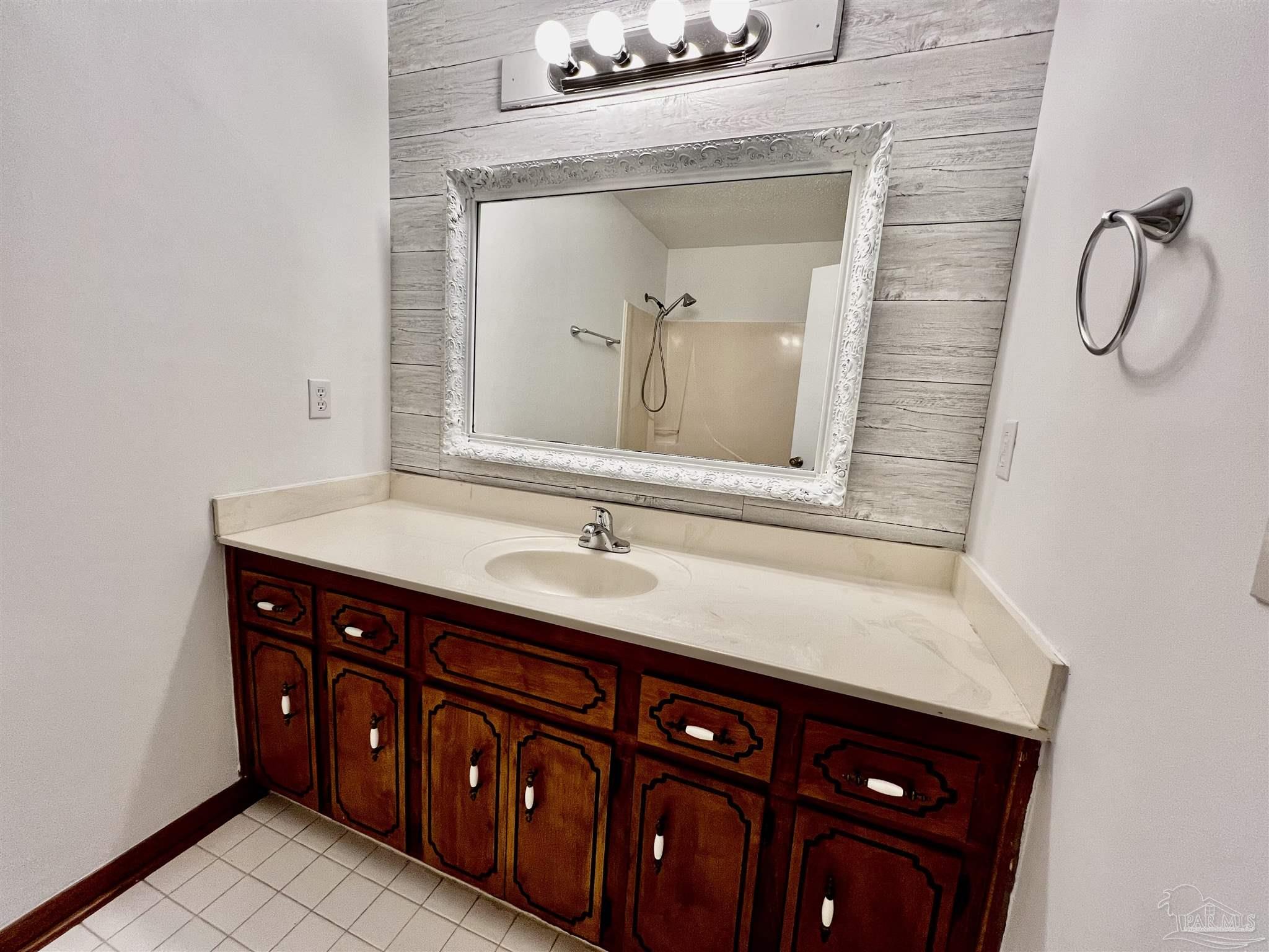 4640 Bessinger Lane Milton, FL 32571 - Photo 23 of 36