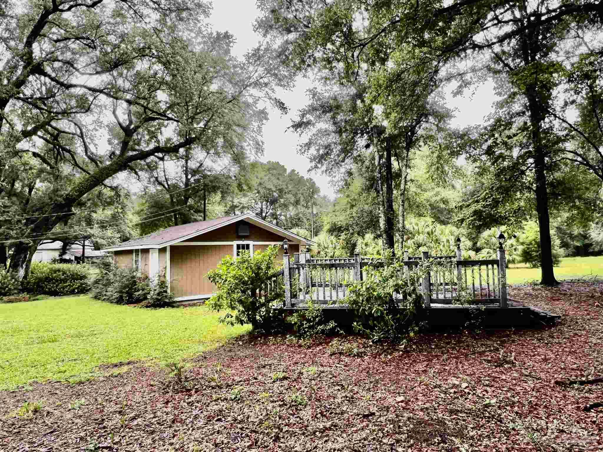 4640 Bessinger Lane Milton, FL 32571 - Photo 30 of 36