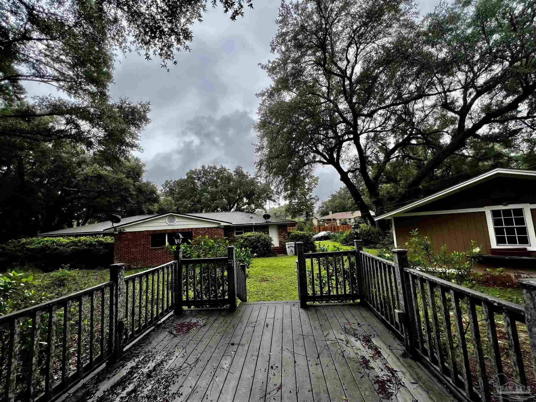 4640 Bessinger Lane Milton, FL 32571 - Photo 31 of 36