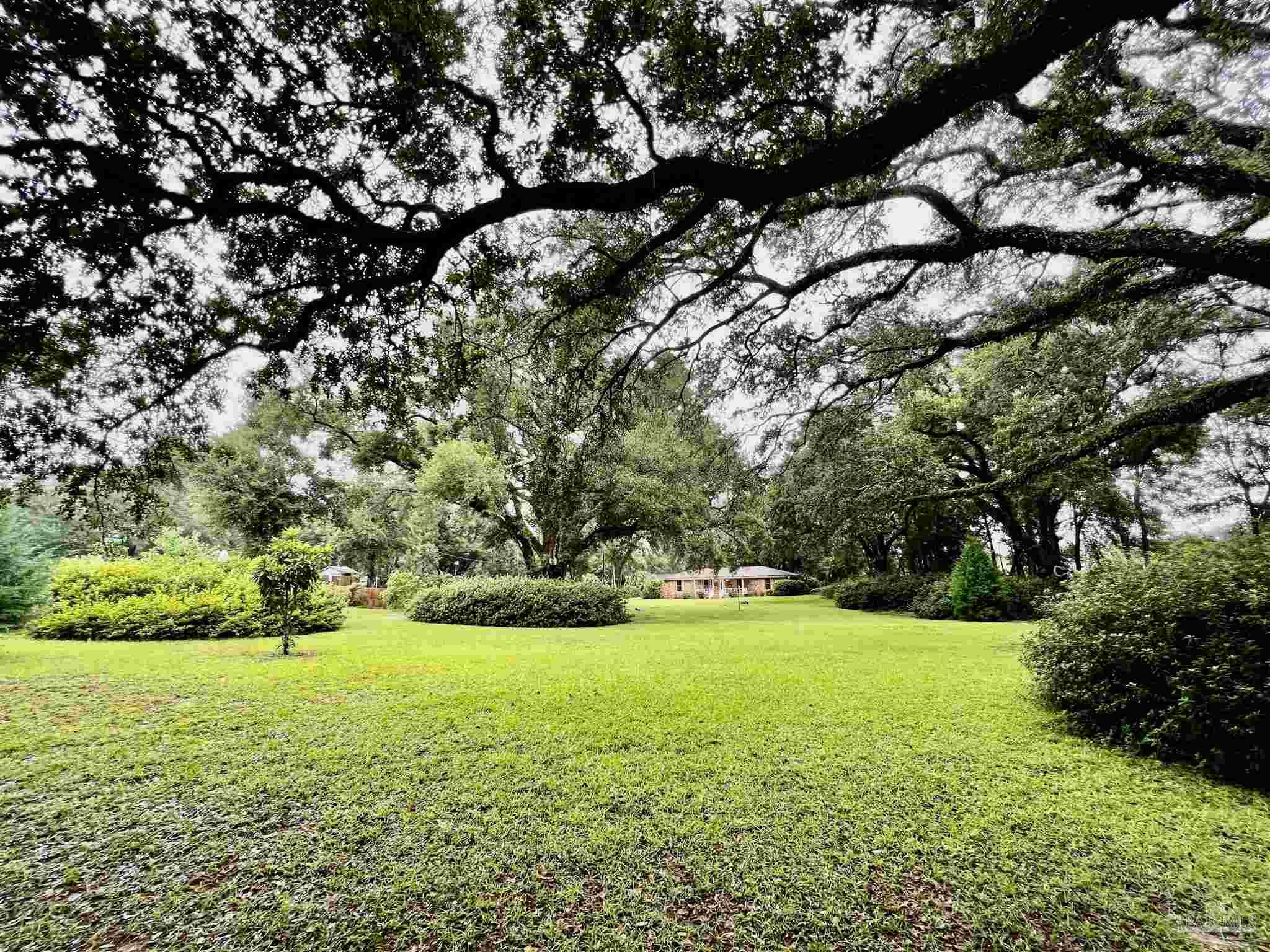 4640 Bessinger Lane Milton, FL 32571 - Photo 34 of 36