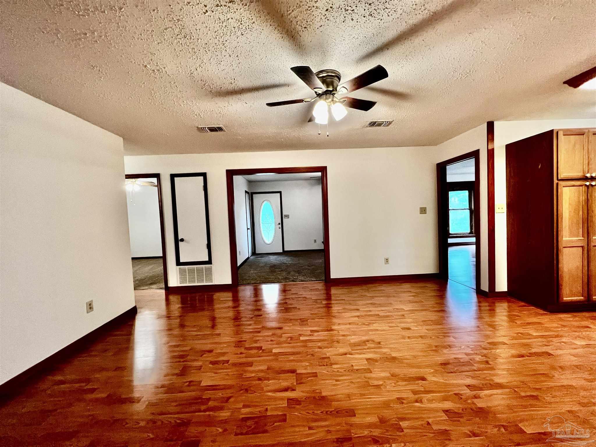 4640 Bessinger Lane Milton, FL 32571 - Photo 7 of 36