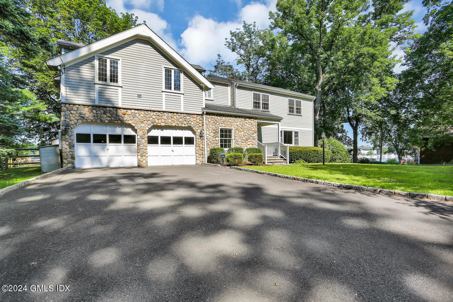 24 Juniper Lane Riverside, CT 06878 - Photo 28 of 35 24 Juniper Ln Riverside CT-large-001-013