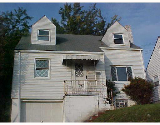 607 McCoy Road McKees Rocks, PA 15136 - Photo 1 of 6 Exterior Front.