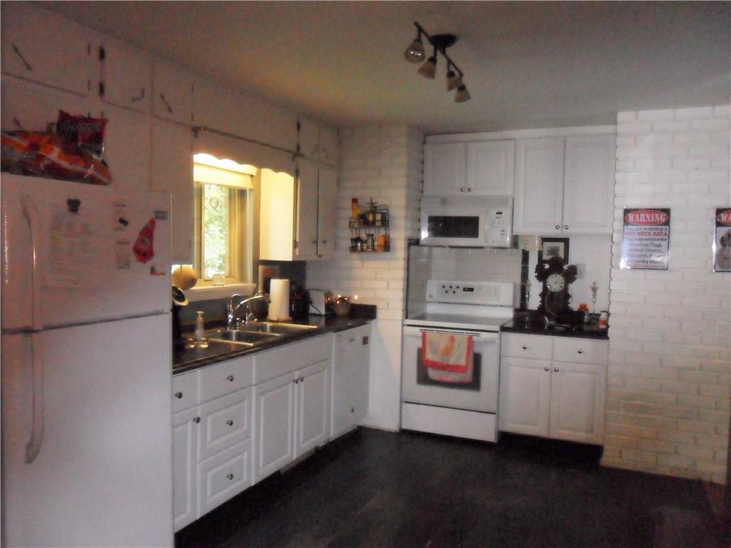 6642 West Ralston Road Indianapolis, IN 46221 - Photo 4 of 12