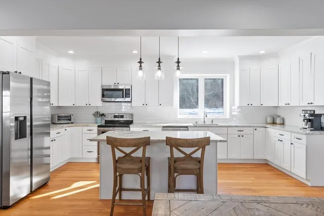 $595,000 | 31 Elm Street, Upton, MA 01568