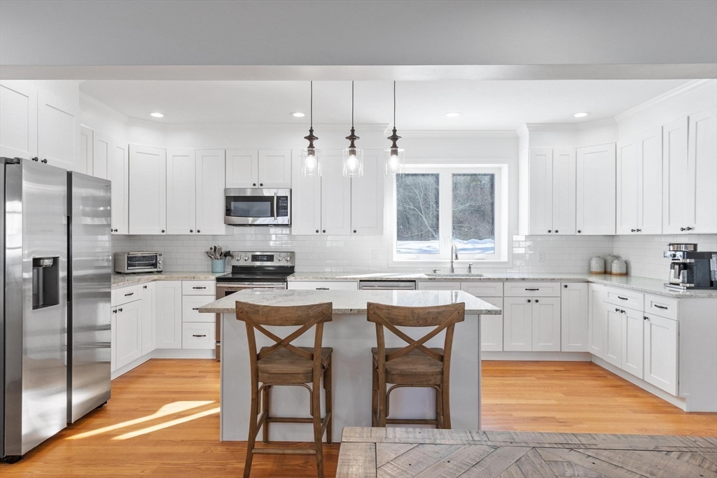 31 Elm Street Upton, MA 01568 - Photo 5 of 30