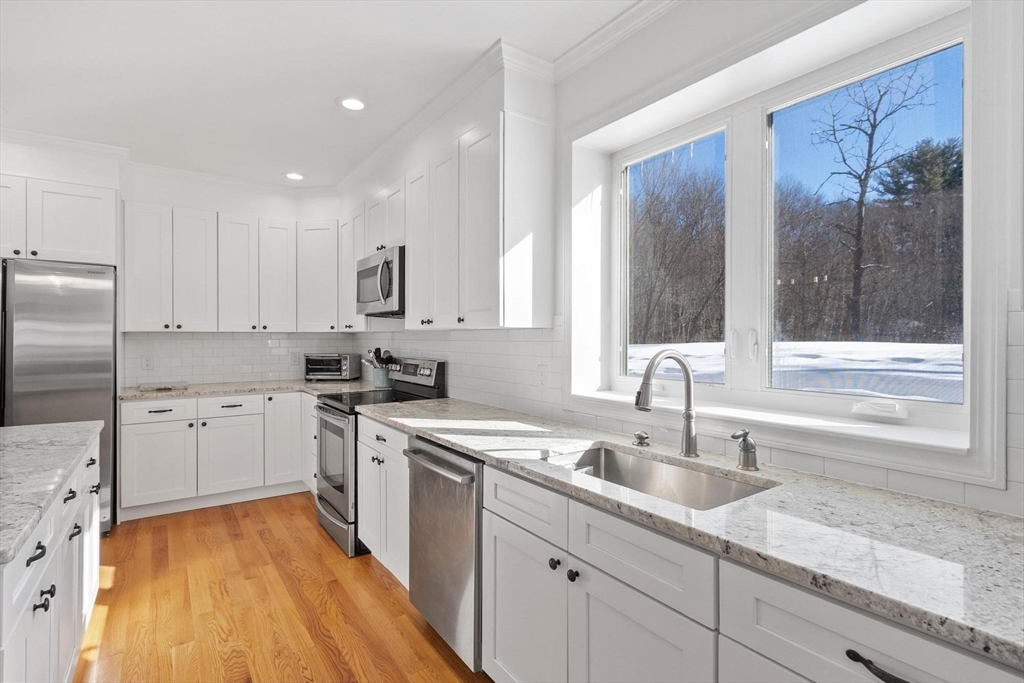 31 Elm Street Upton, MA 01568 - Photo 7 of 30