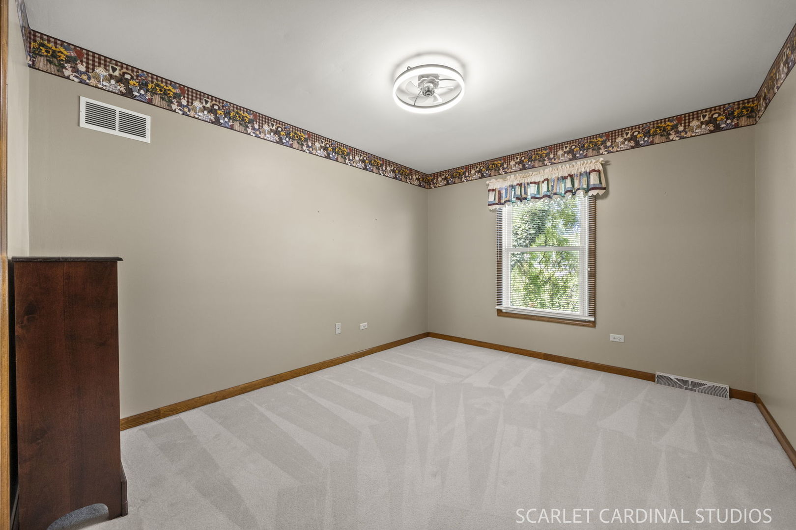 904 Santa Rosa Avenue Wheaton, IL 60187 - Photo 24 of 35 Gallery Image 24
