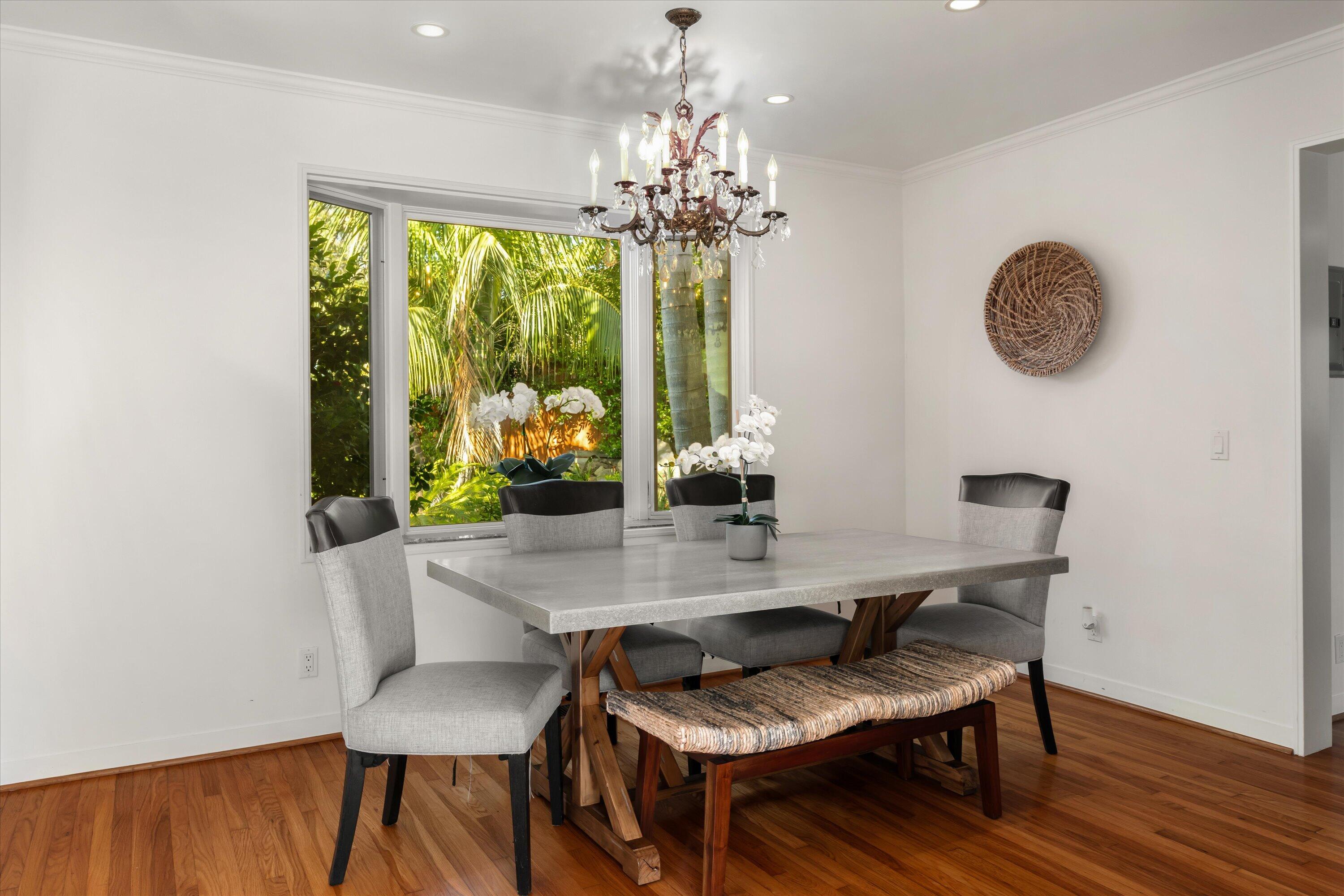 189 Hermosillo Road Montecito, CA 93108 - Photo 11 of 46 Dinning Room