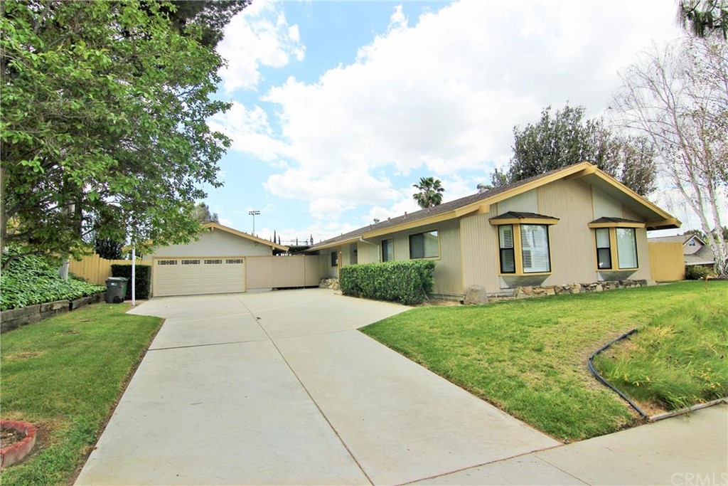 435 Charmingdale Road Diamond Bar, CA 91765 - Photo 1 of 1 Gallery Image 1